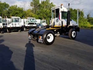 Capacity spotter truck